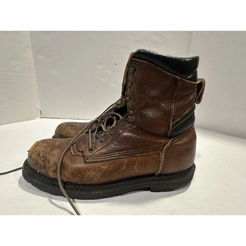 Red Wing Shoes Boots ASTMF 2413-11 Leather Steel Toe Oil Resistant Men Size 10.5